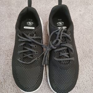 Women's Athletic Shoes